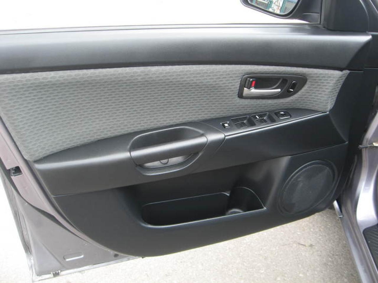 2006 Mazda Mazda3  Photo35