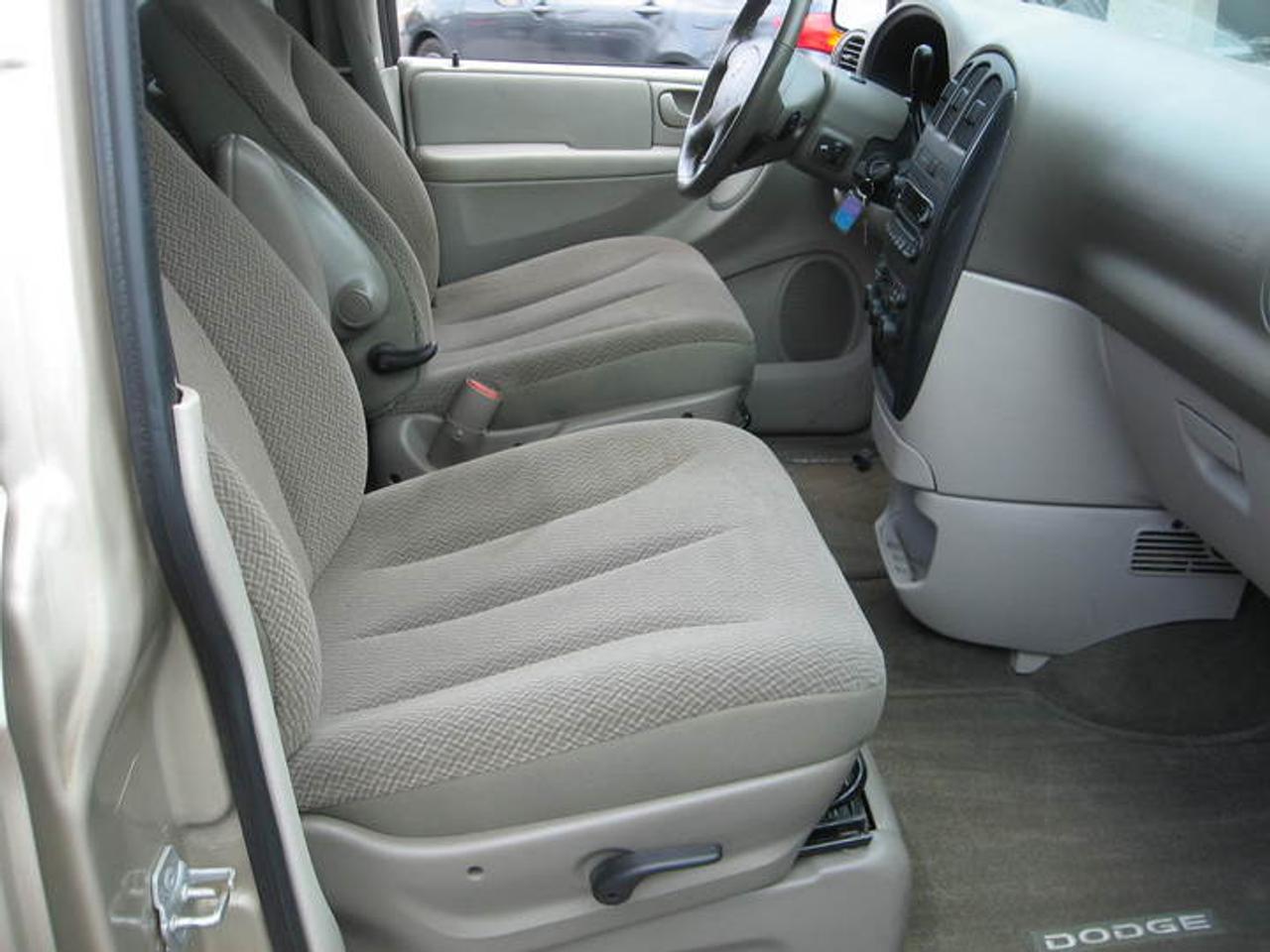 2007 Dodge Grand Caravan SXT Sunroof *** $11,998 *** Photo12