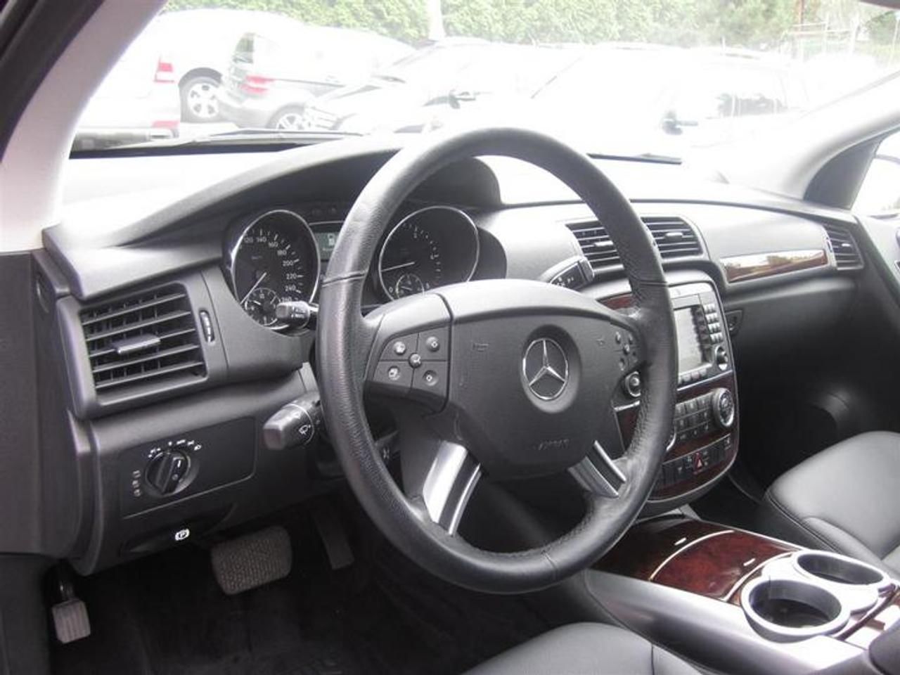 609869.10415439