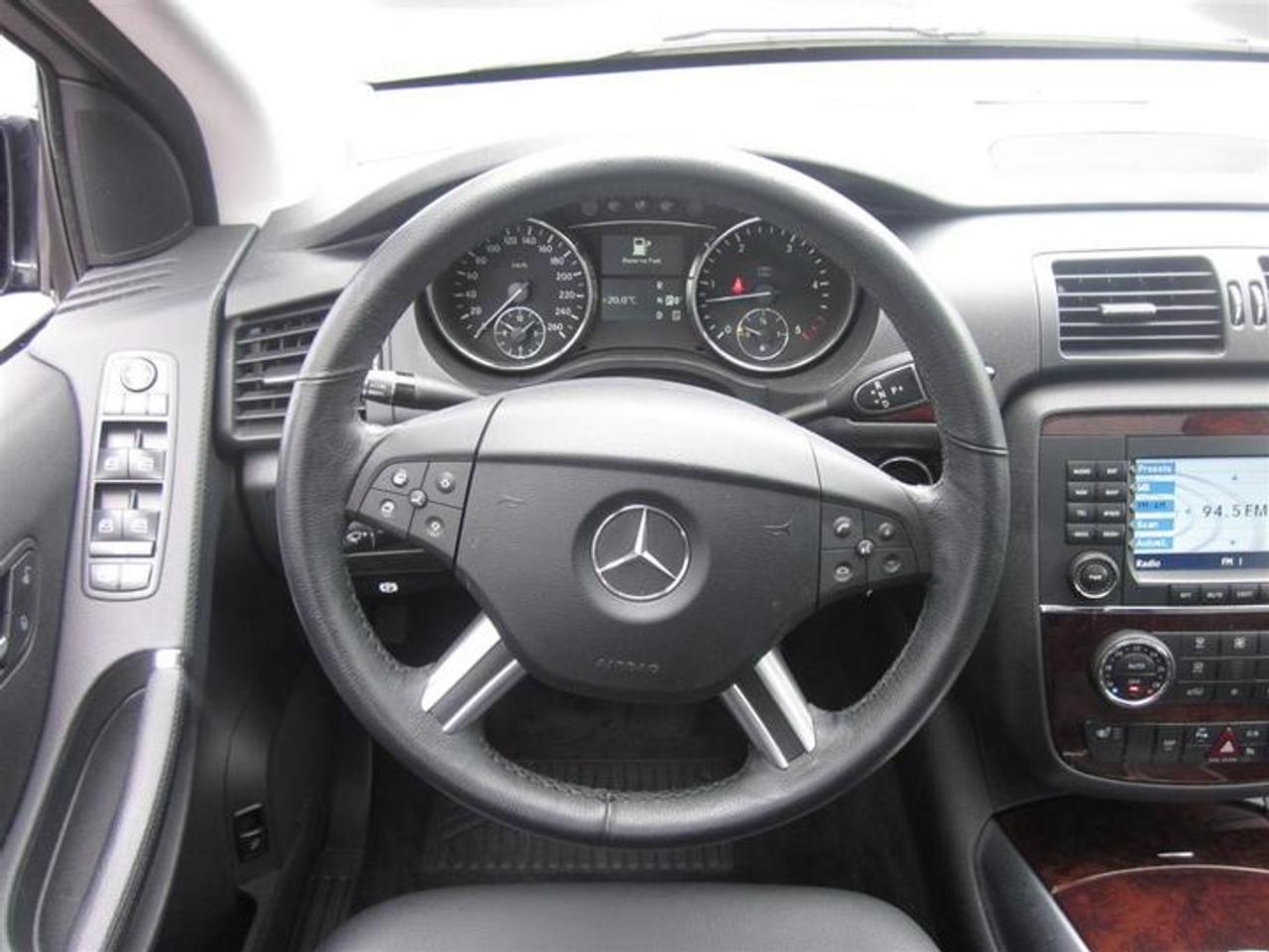 609869.10415442