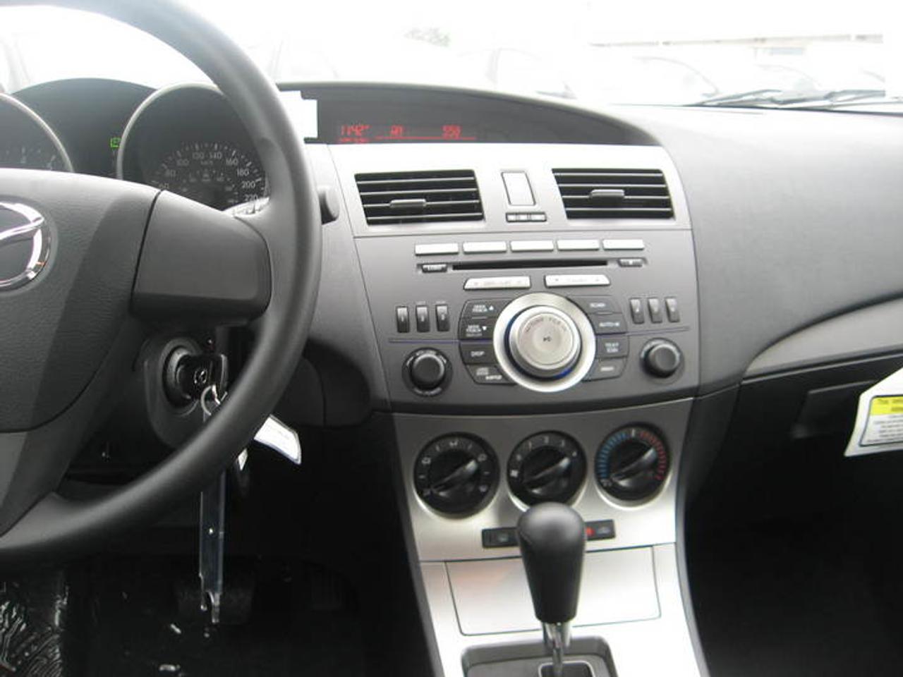 609879.11023724