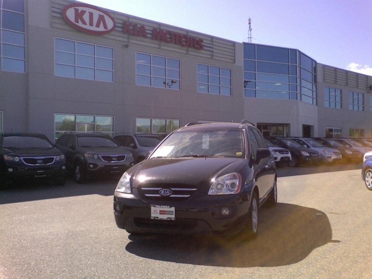Used 2009 Kia Rondo  for sale in Kelowna, BC
