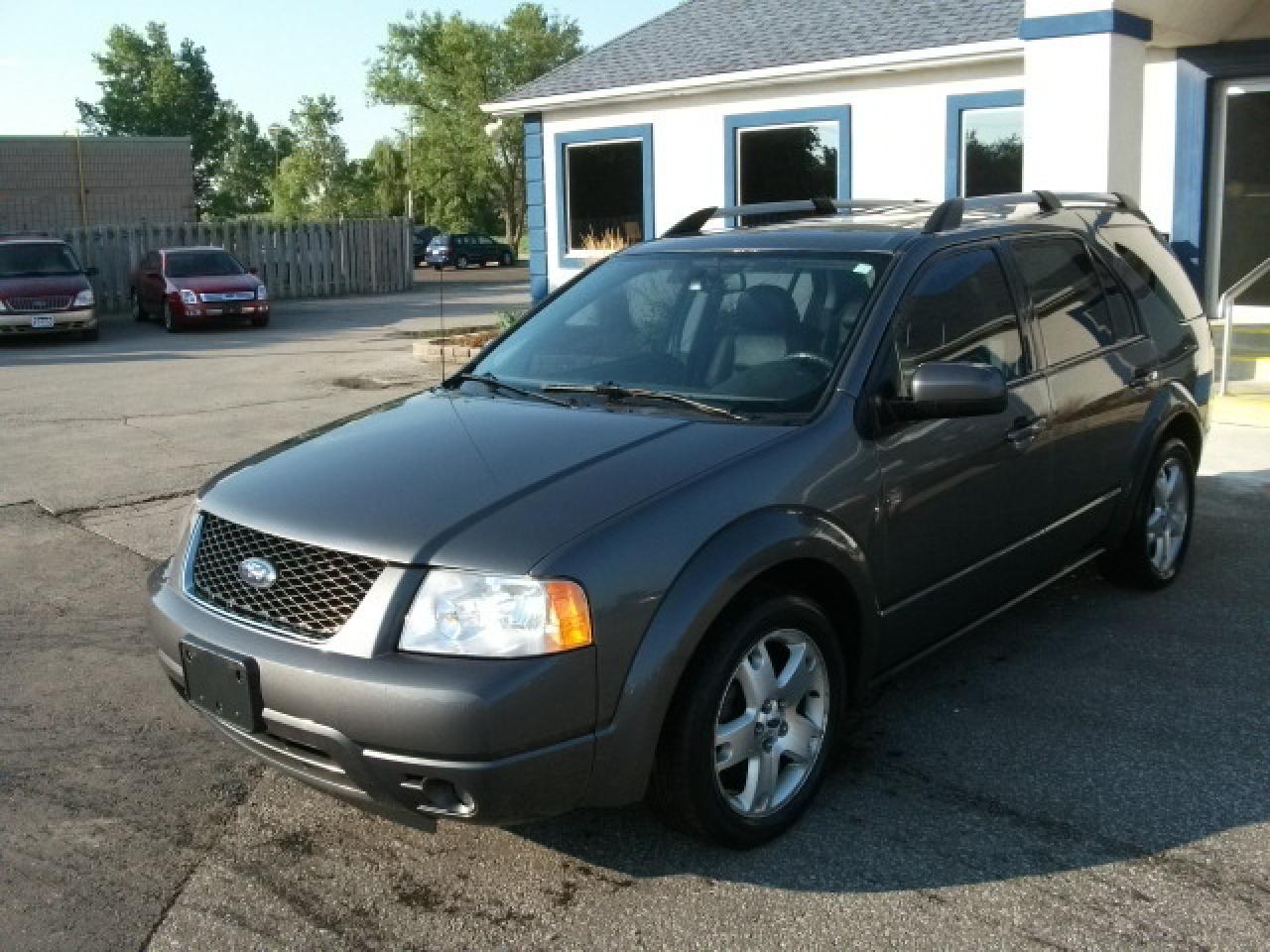 Used 2006 Ford Freestyle  for sale in Essex, ON