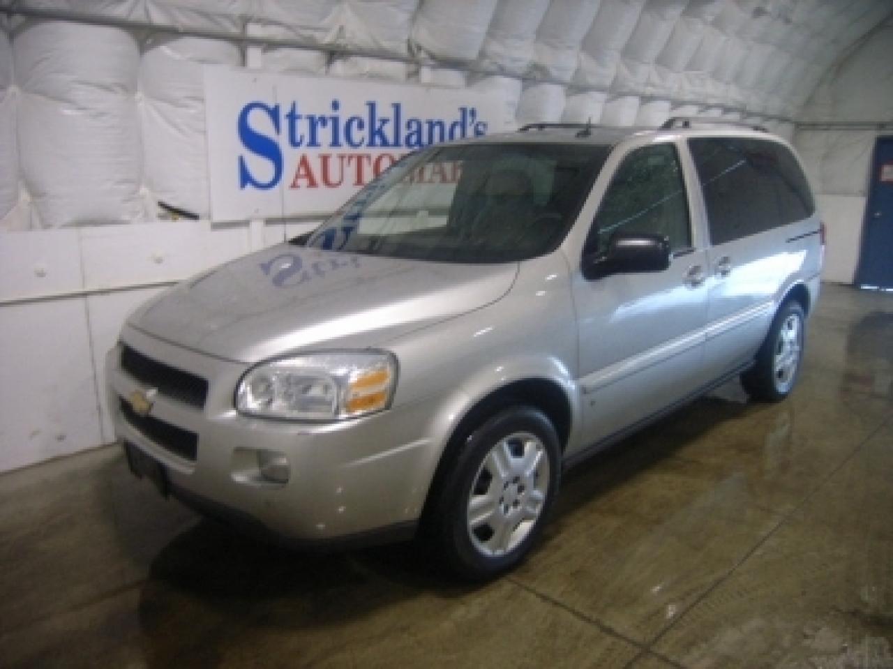 Used 2008 Chevrolet Uplander LT for sale in Lakeshore, ON