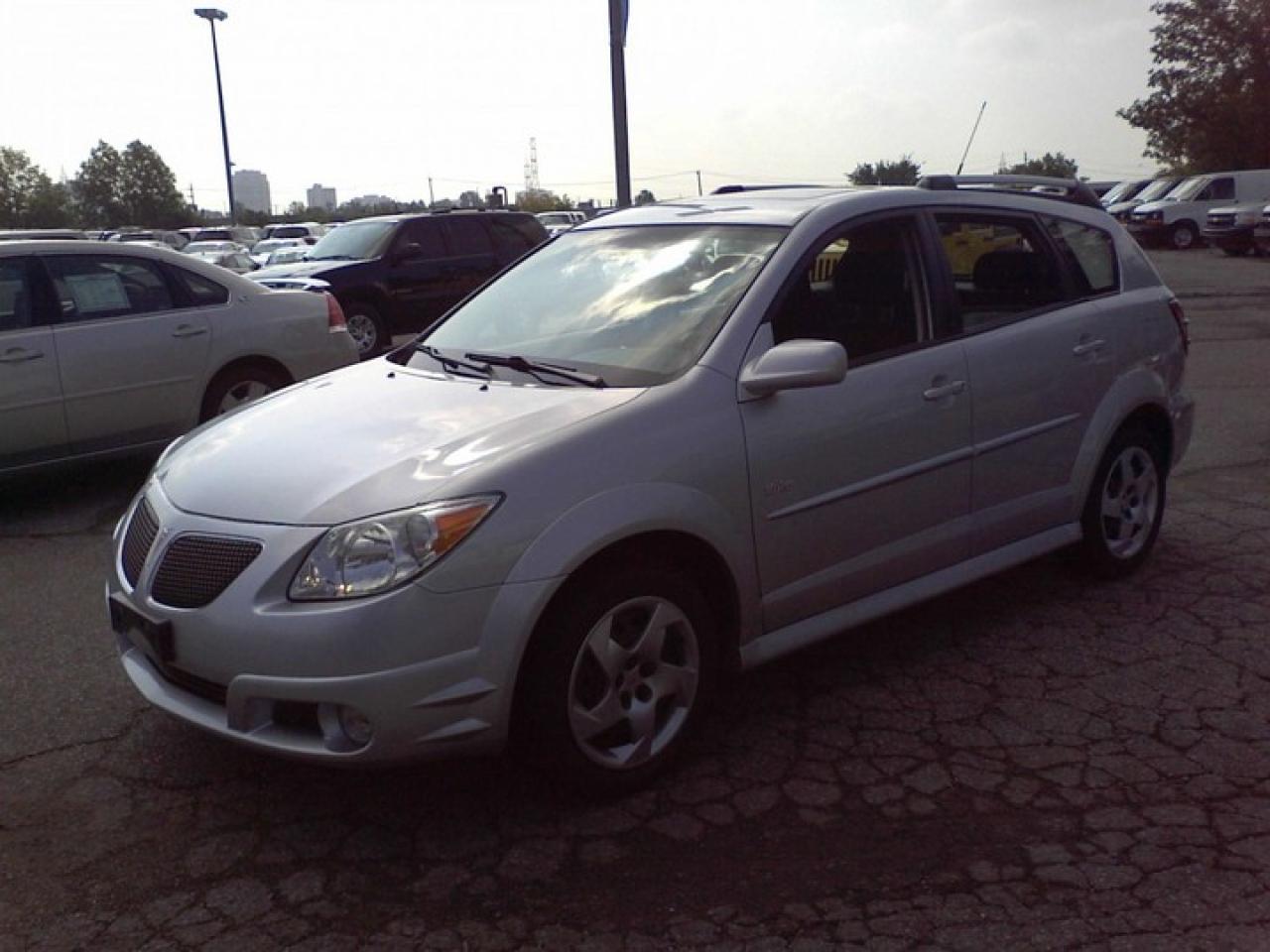 Used 2006 Pontiac Vibe Sport Wagon for sale in Mississauga, ON