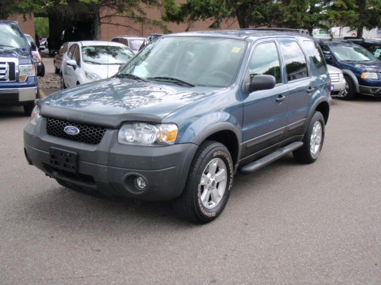 Used 2006 Ford Escape XLT FWD for sale in Mississauga, ON