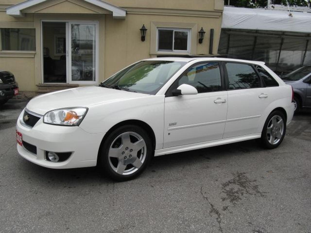 Carproof Clean, 1 owner from GM Canada, Automatic, 3.9L 6cyl., air cond., ABS, air bags, tilt, cruise, AM/FM CD. Fully loaded, p/sunroof, leather/cloth, p/heated seats, TV DVD, p/pedals, traction control, keyless entry, rear spoiler and 18chrome alum rims. Only 75,000 kms. $11,995 $500 down $269/mth tax-included. Mint cond. Sale priced. White ext on black leather/cloth interior. Call today. Price does not include certification or e-test. (cert & e-test are available for $495 extra)
