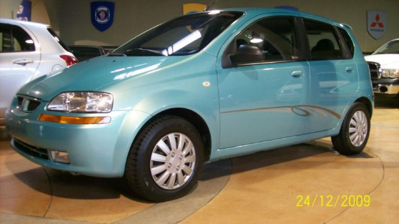 Used 2005 Pontiac Wave HB for sale in Mississauga, ON