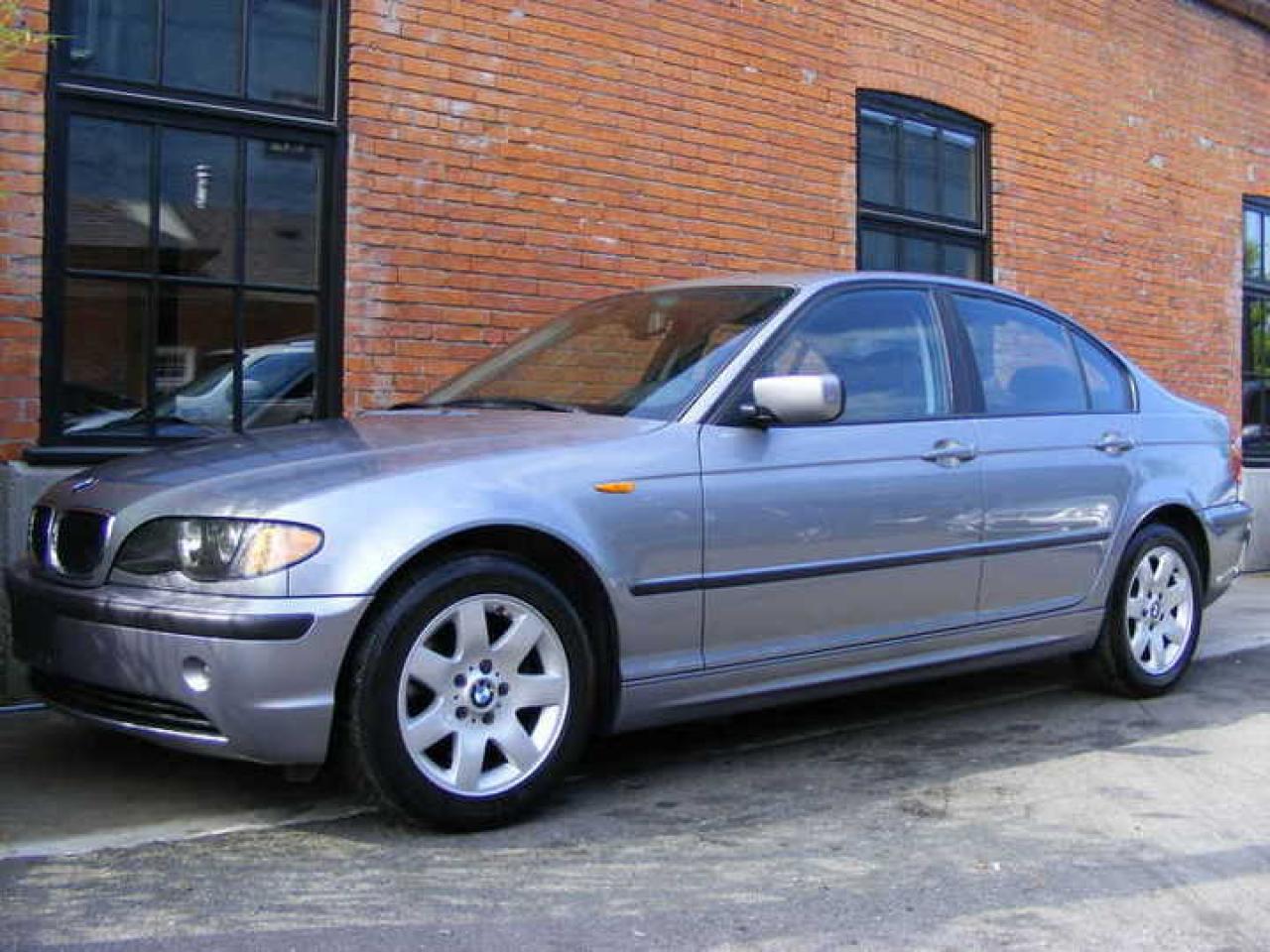 Used 2005 BMW 325i  for sale in Vancouver, BC
