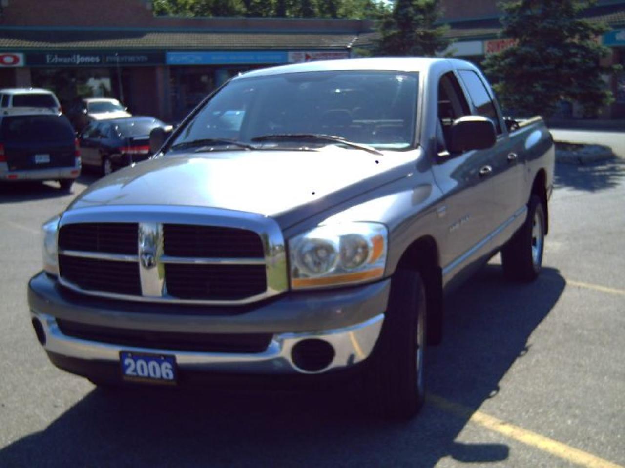 Used 2006 Dodge Ram 1500 SLT QUAD CAB 4X4 for sale in Cambridge, ON