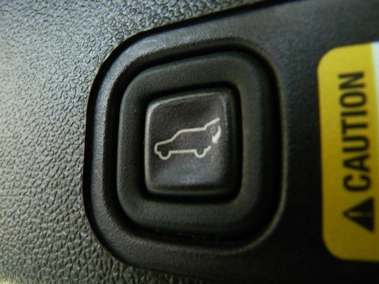 610748.10258381