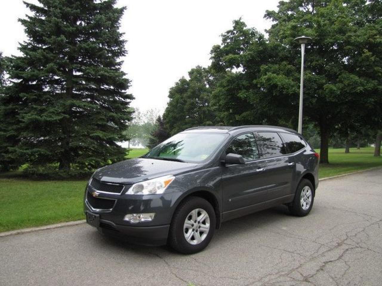Used 2009 Chevrolet Traverse LS AWD 8 PASSENGER!! SHARP!! SUV for sale in Guelph, ON