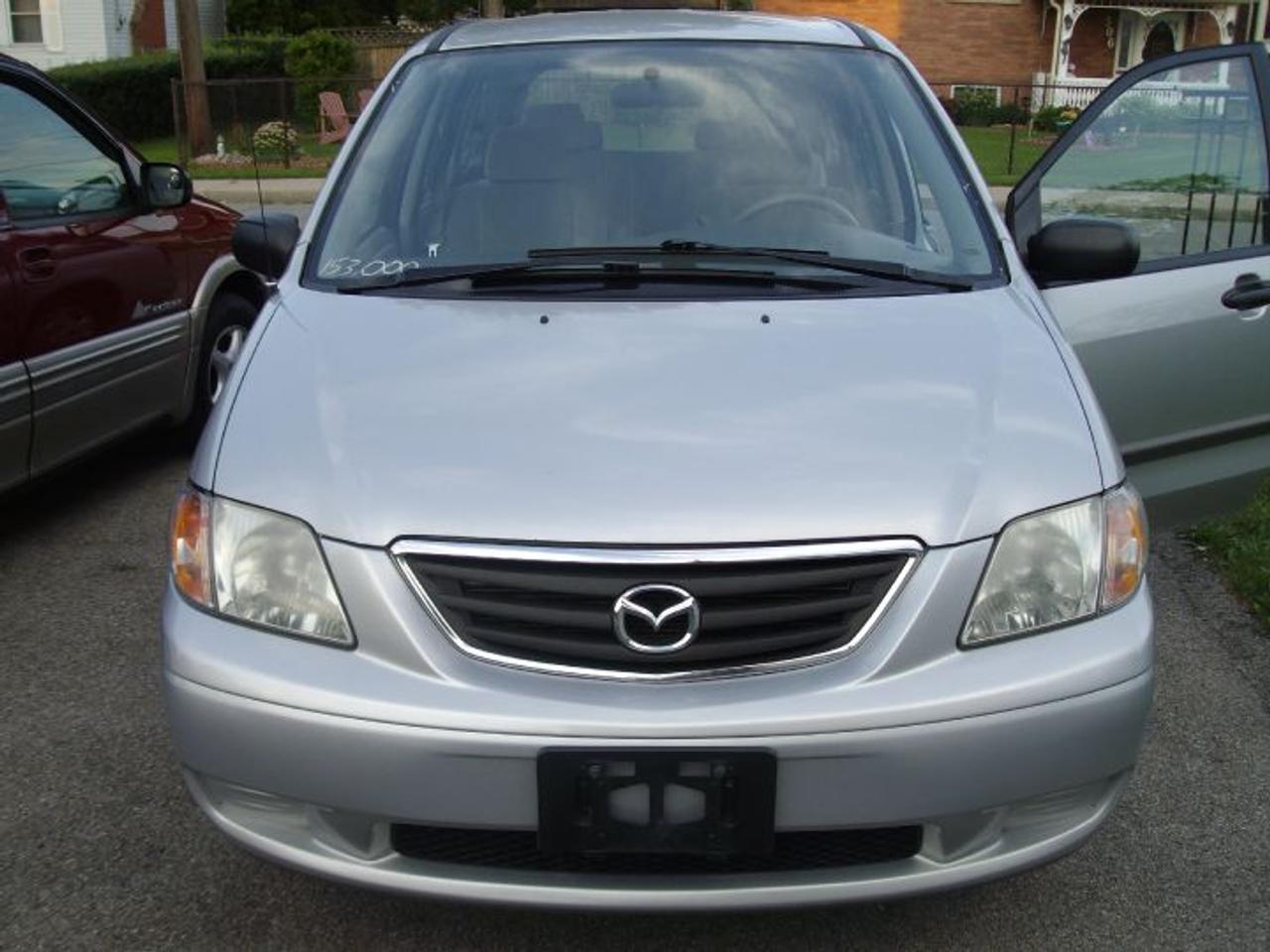 Used 2001 Mazda MPV  for sale in Hamilton, ON