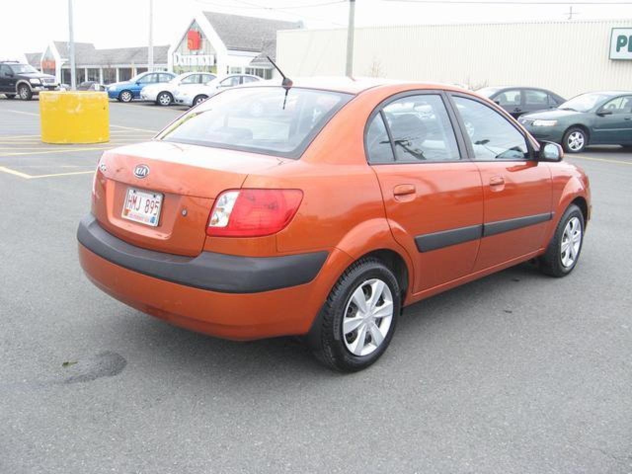 610833