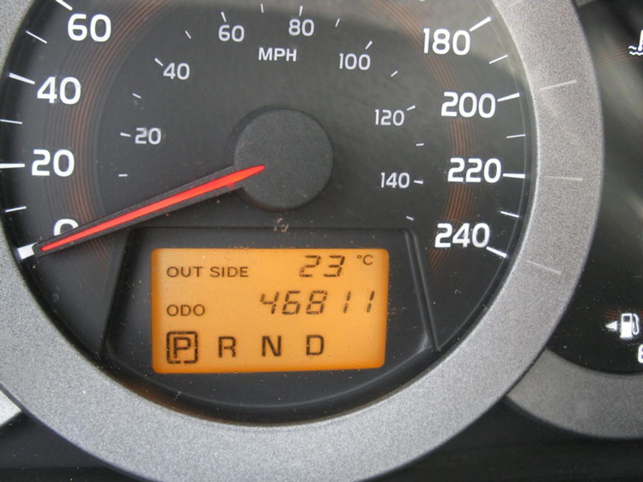 610942.10042642