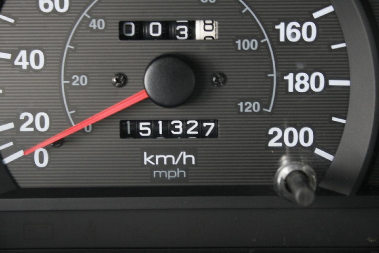 611045