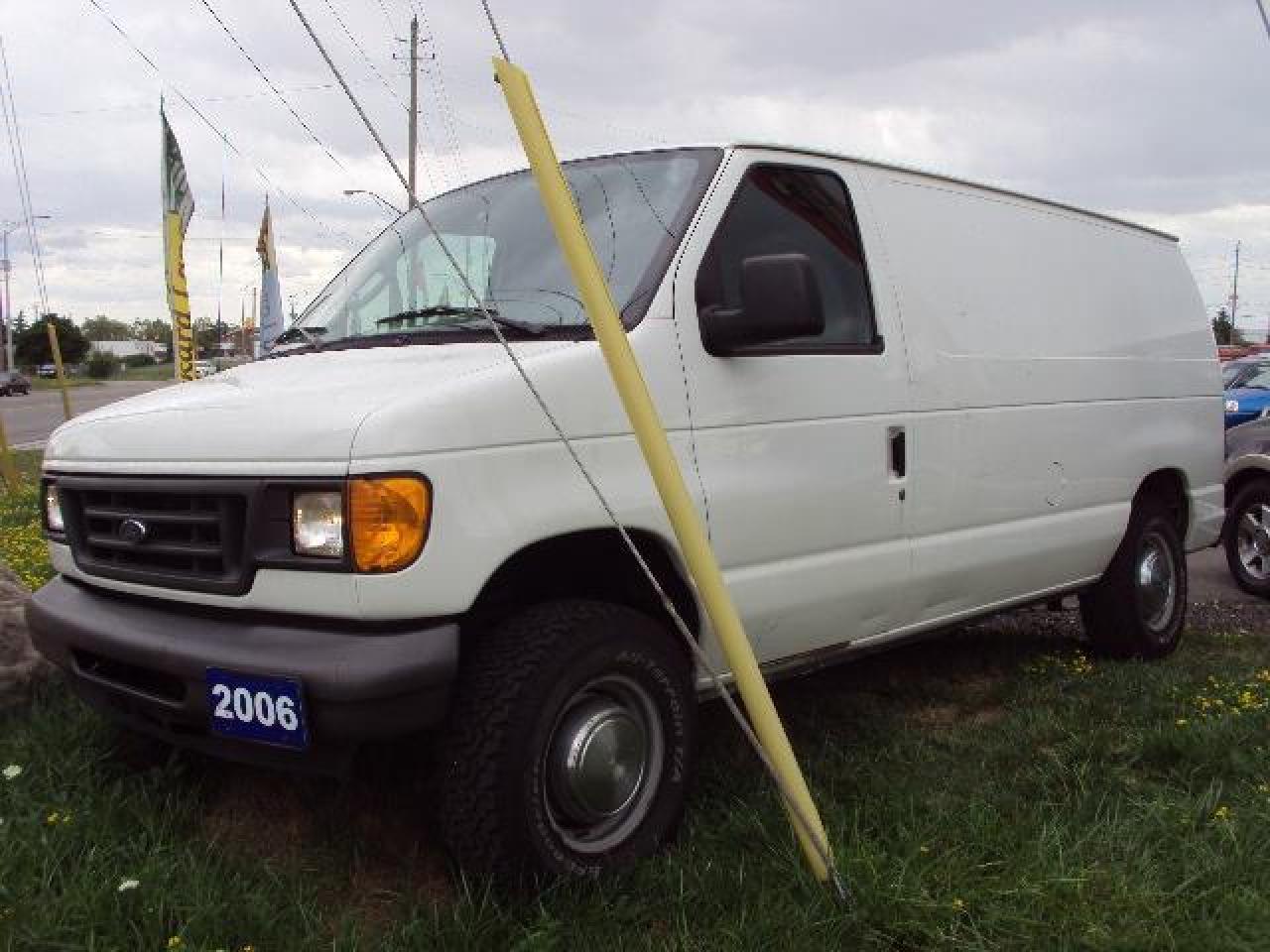 Used 2006 Ford E-250  for sale in Bolton, ON