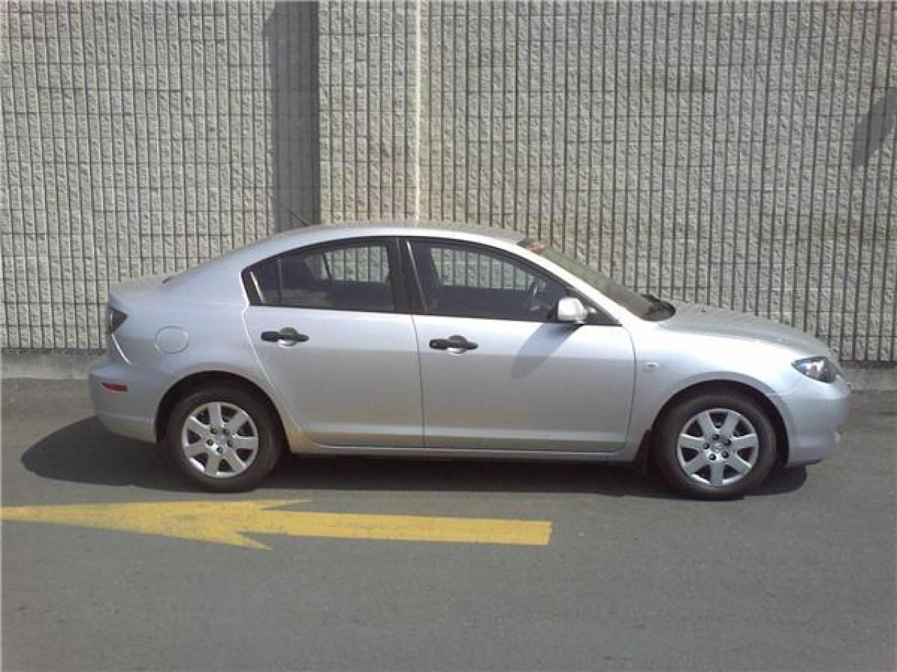 Used 2007 Mazda 3 GX for sale in Orleans, ON