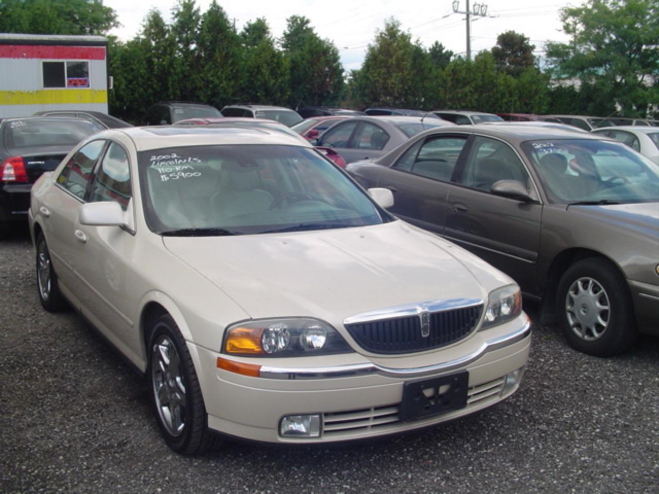 Used 2002 Lincoln LS  for sale in Brampton, ON