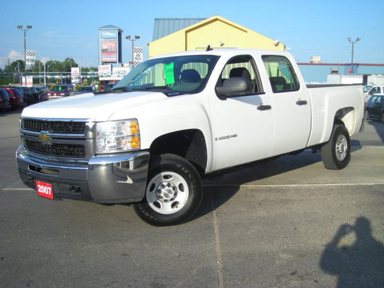 Used 2007 Chevrolet Silverado 2500 2500 HD CrewCab for sale in Brantford, ON