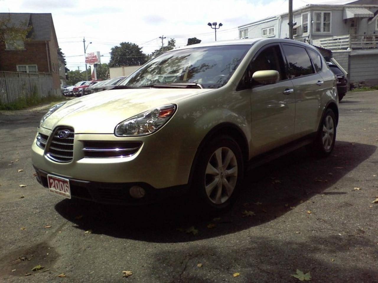 Used 2006 Subaru B9 Tribeca AWD Limited / 7 Pass / Leather / Roof for sale in Kitchener, ON