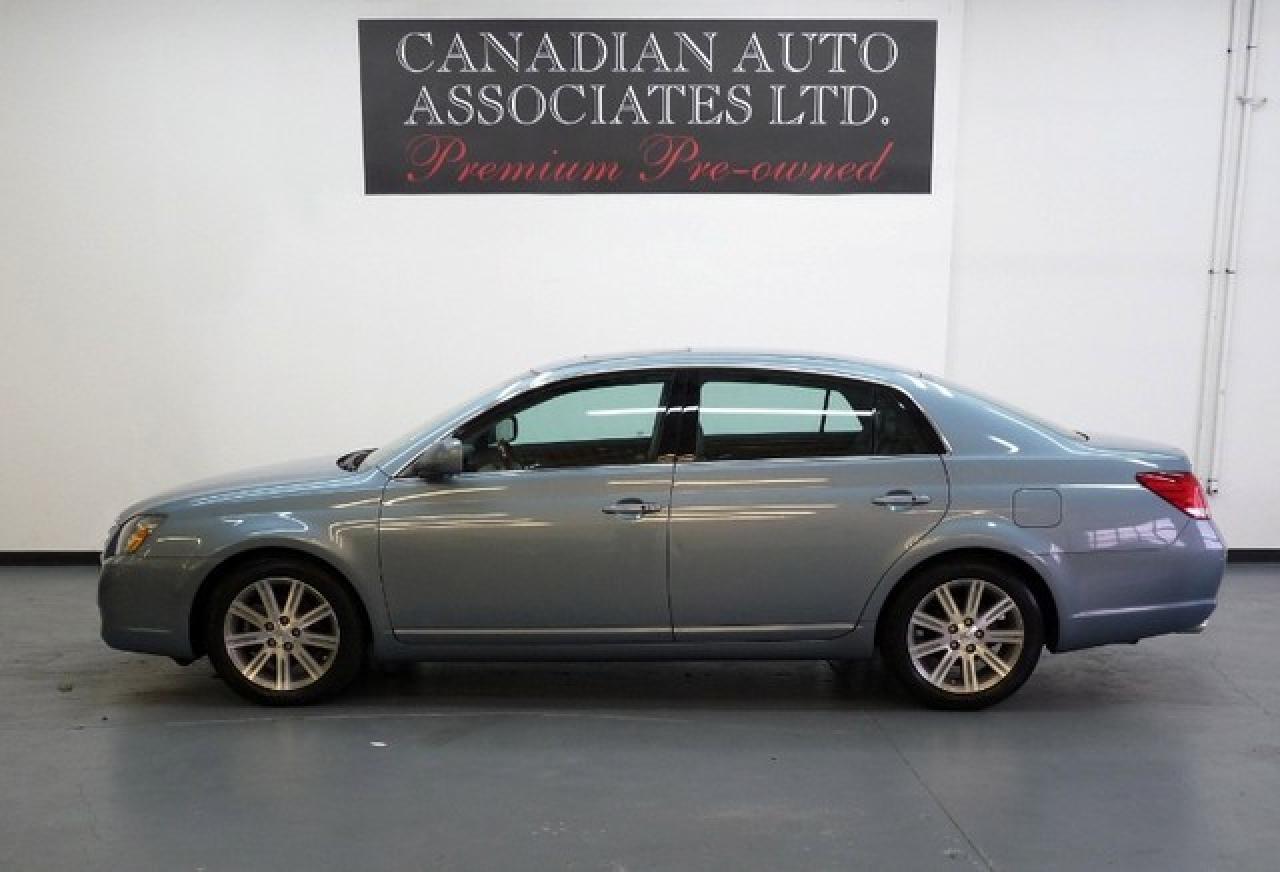 Used 2007 Toyota Avalon Limited for sale in Guelph, ON