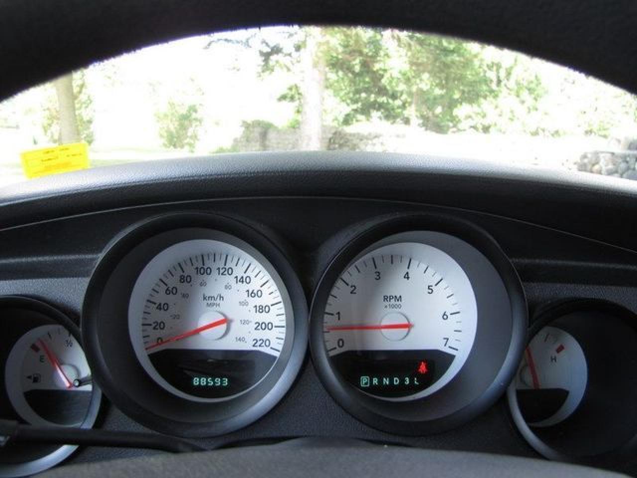 611423