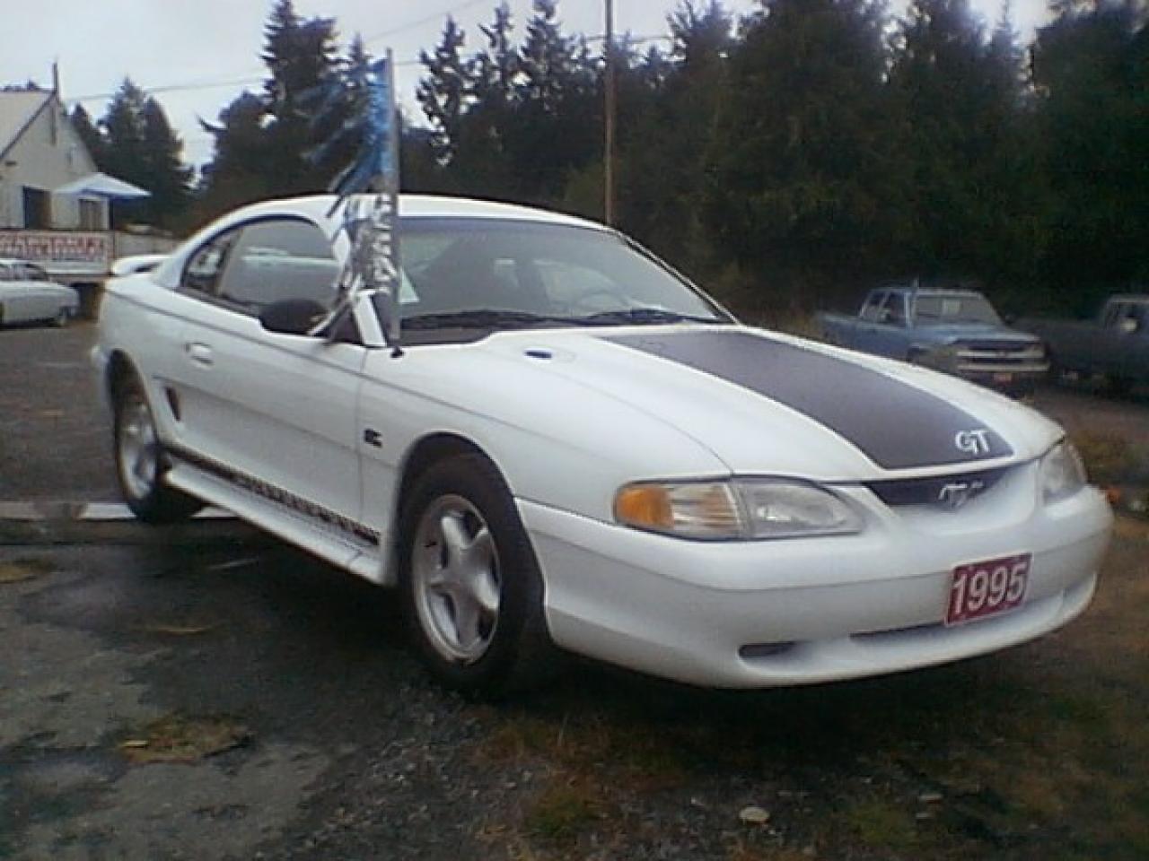 Used 1995 Ford Mustang GT Coupe for sale in Parksville, BC