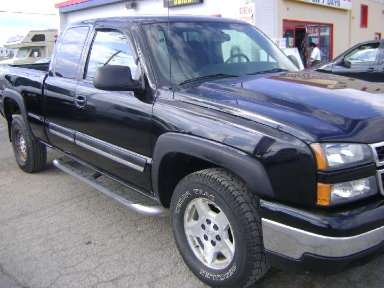 Used 2006 Chevrolet Silverado 1500 1500 Z71 for sale in Caledon, ON