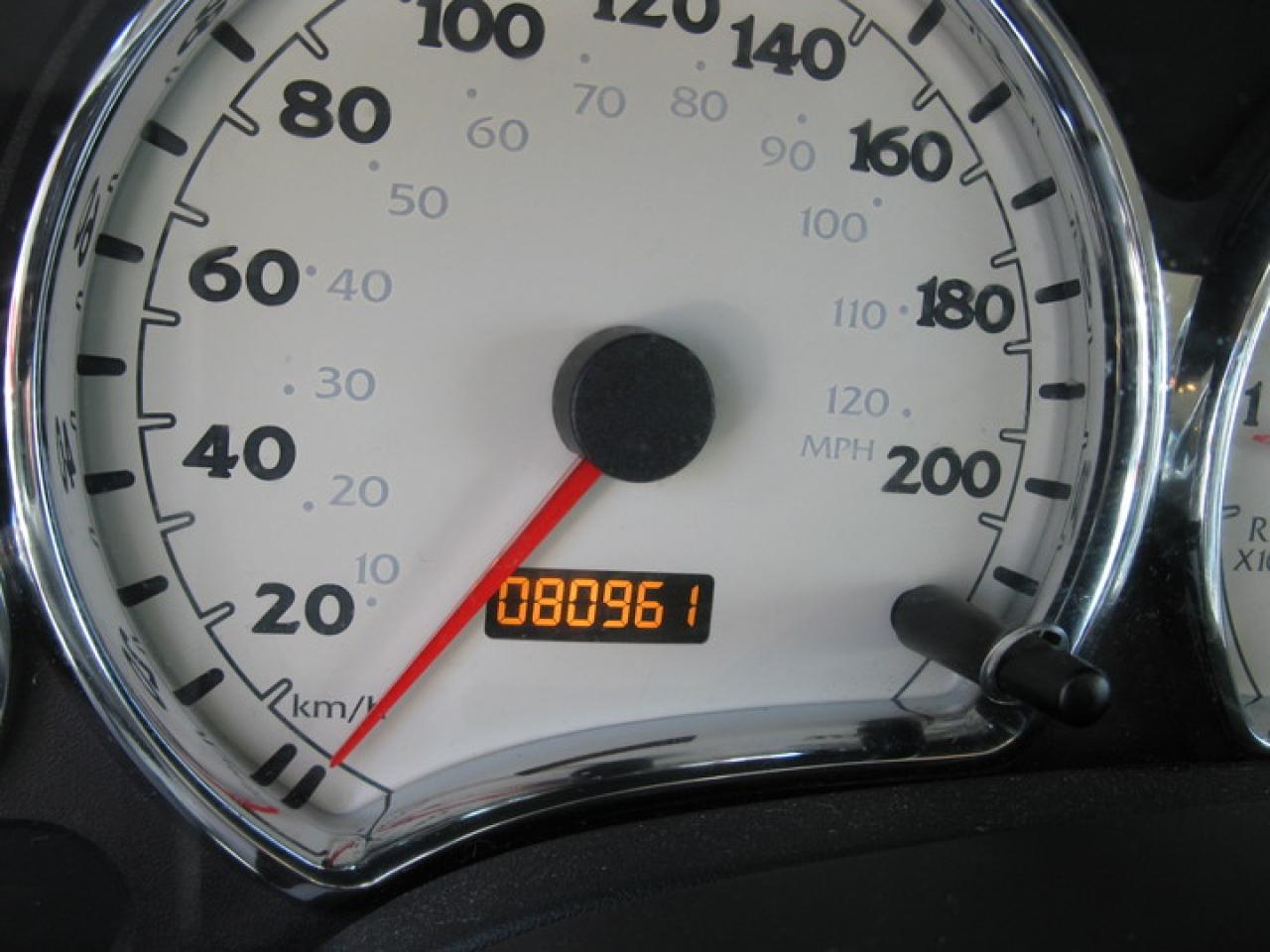 611763