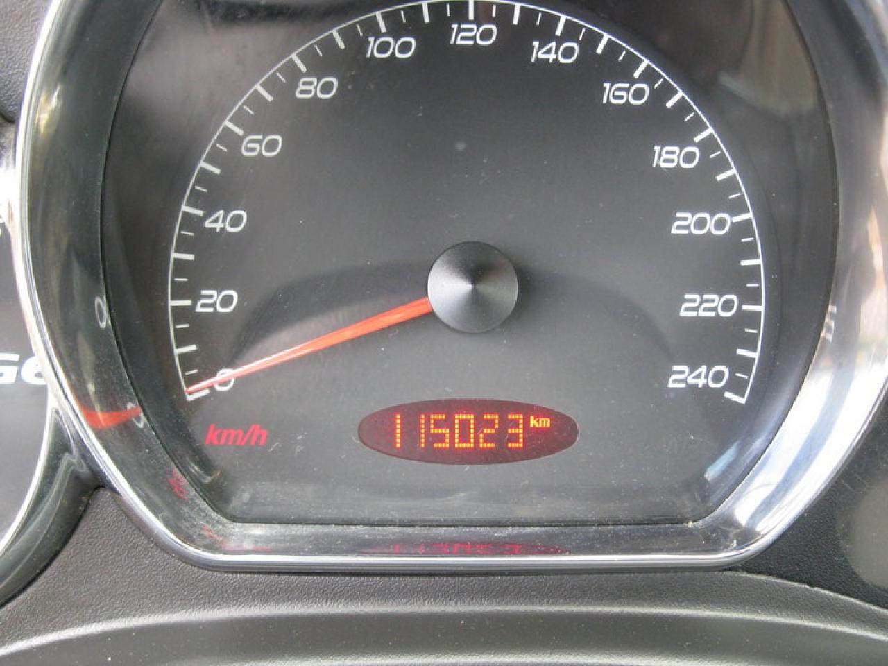 611765