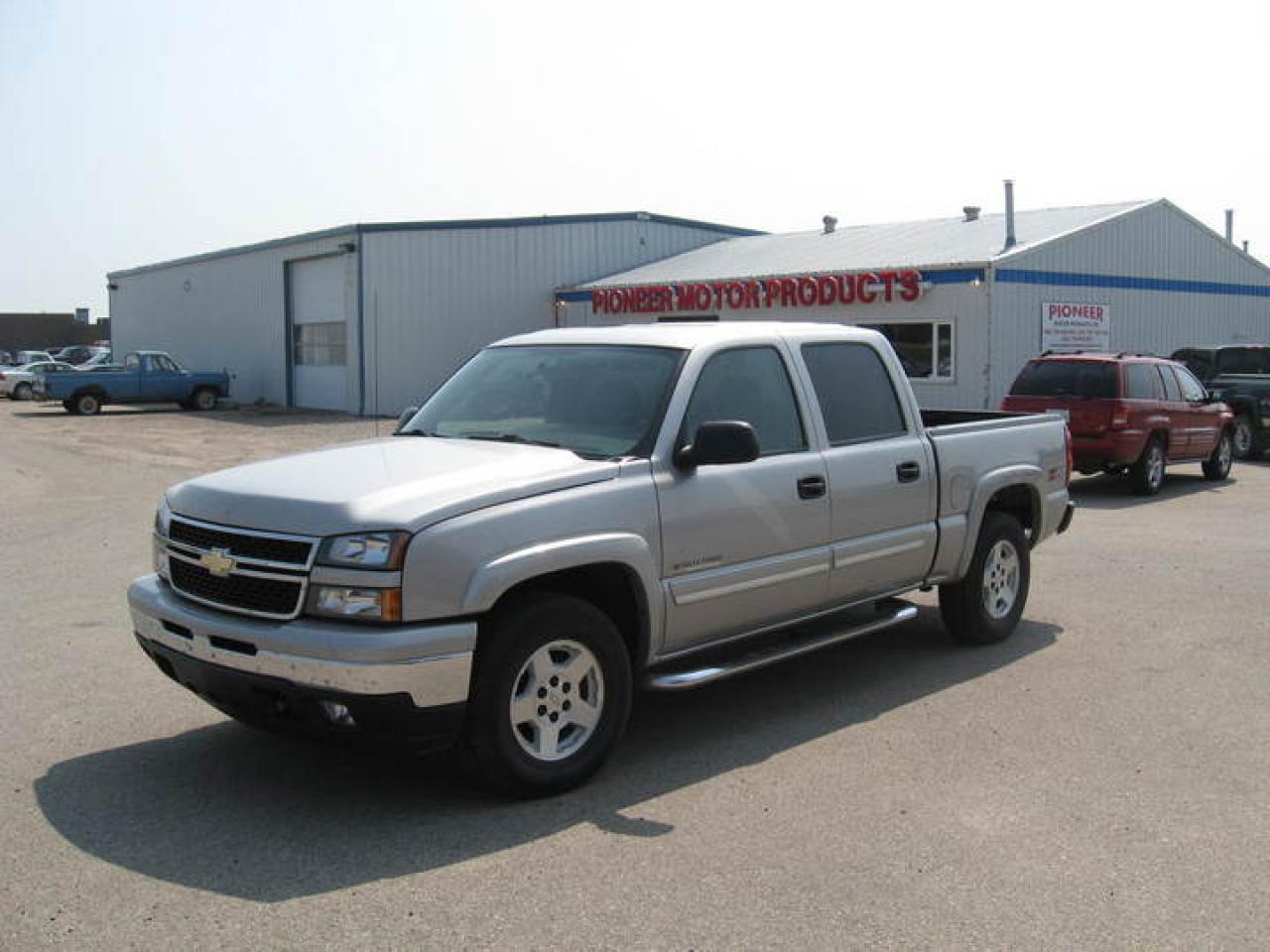 Used 2006 Chevrolet Silverado 1500 1500 1/2T CREW 4x4 SILVERADO LS for sale in Melville, SK
