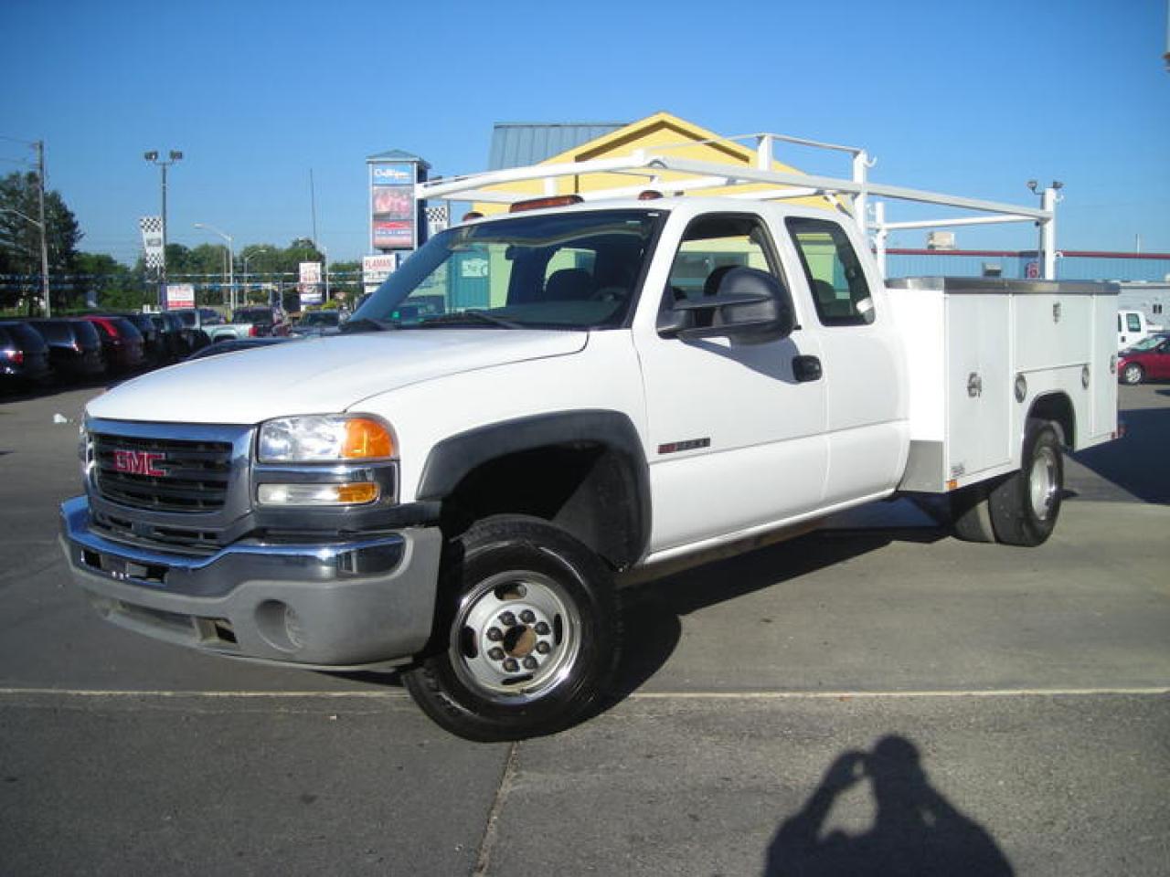 Used 2005 GMC Sierra 3500 ExtCab for sale in Brantford, ON