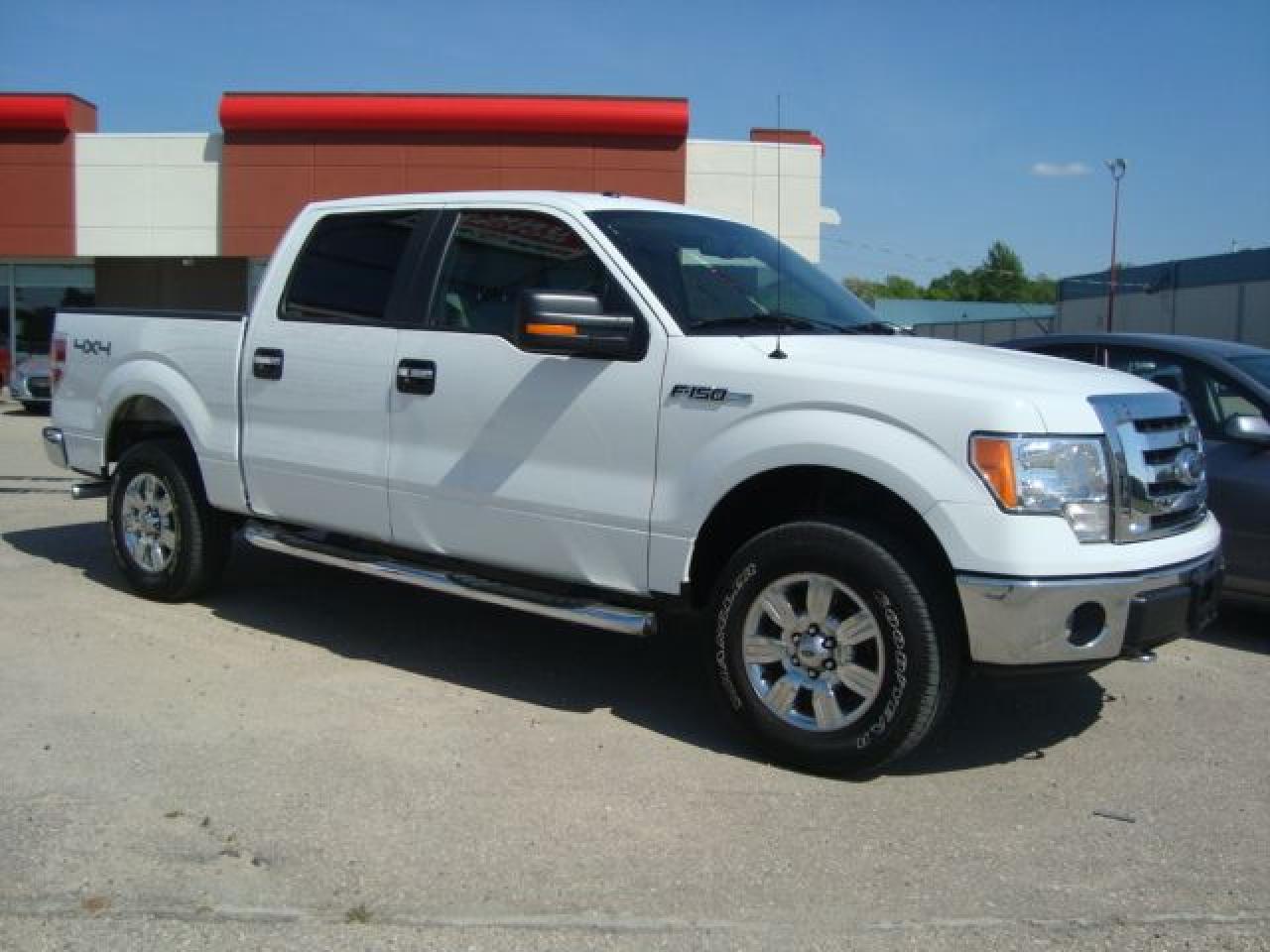 611907