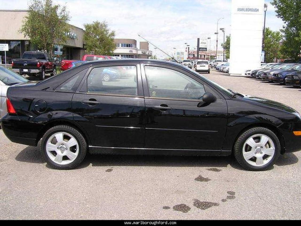 Used 2007 Ford Focus ZX4 SES 4DR for sale in Calgary, AB