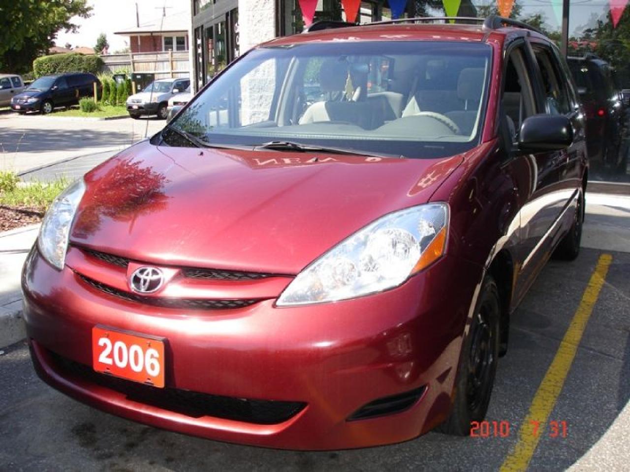Used 2006 Toyota Sienna CE for sale in Scarborough, ON