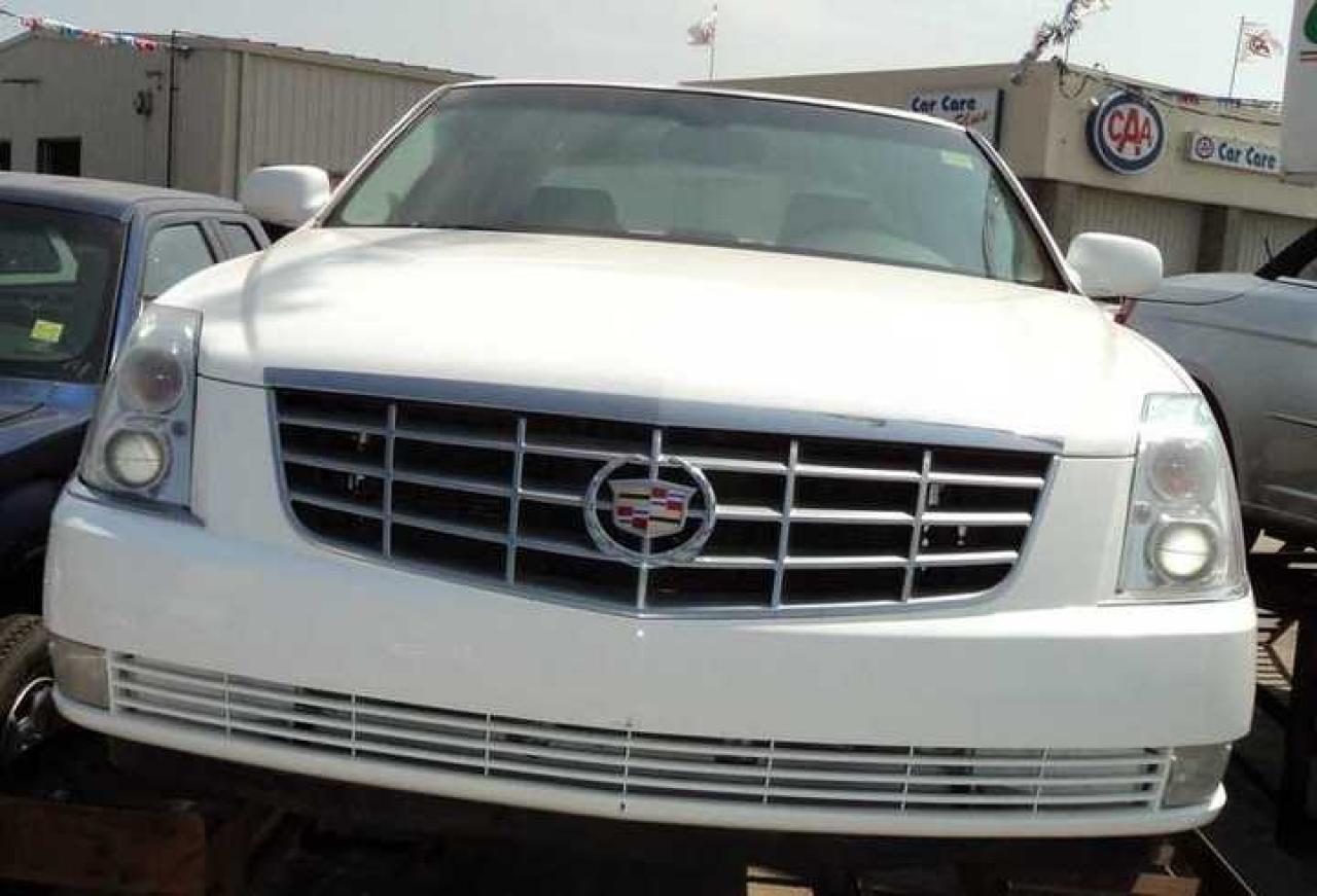Used 2007 Cadillac DTS Base for sale in Saskatoon, SK
