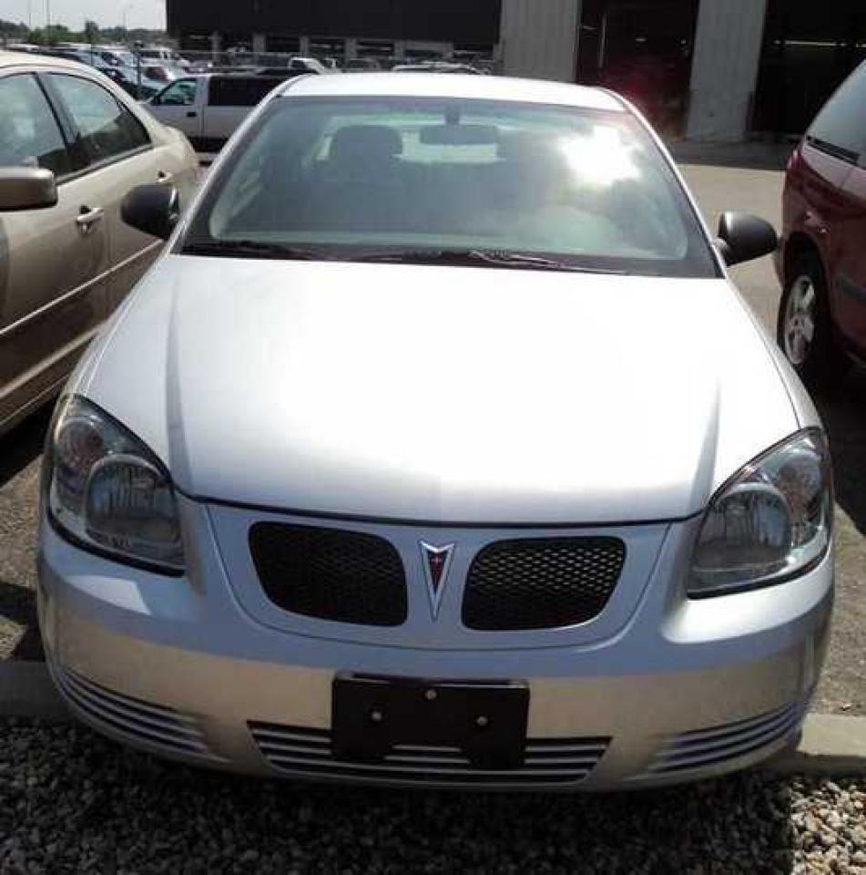 Used 2009 Pontiac G5 Base for sale in Saskatoon, SK