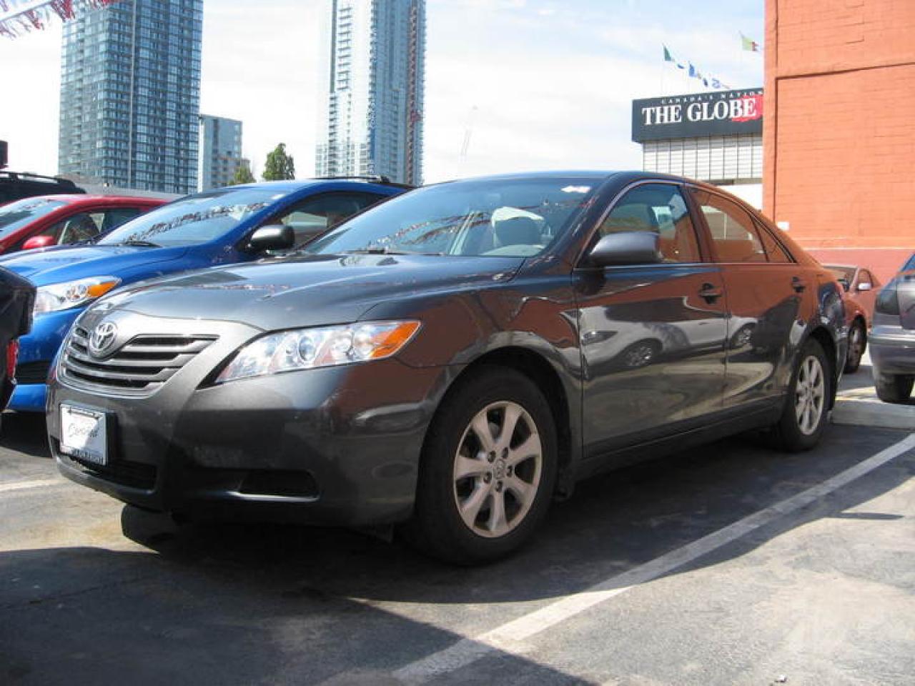 Used 2007 Toyota Camry LE V6 for sale in Toronto, ON