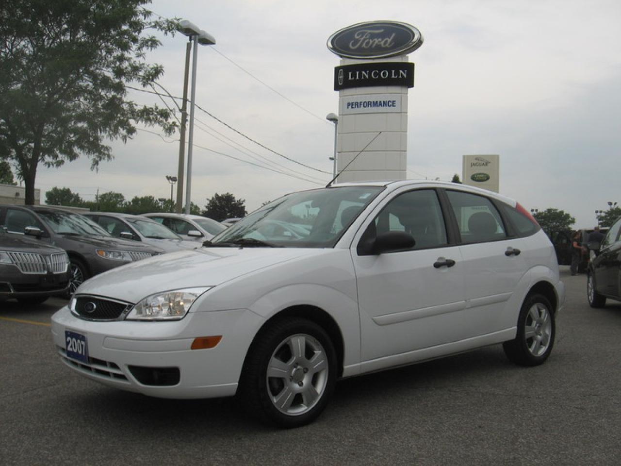 Used 2007 Ford Focus ZX5 for sale in Windsor, ON
