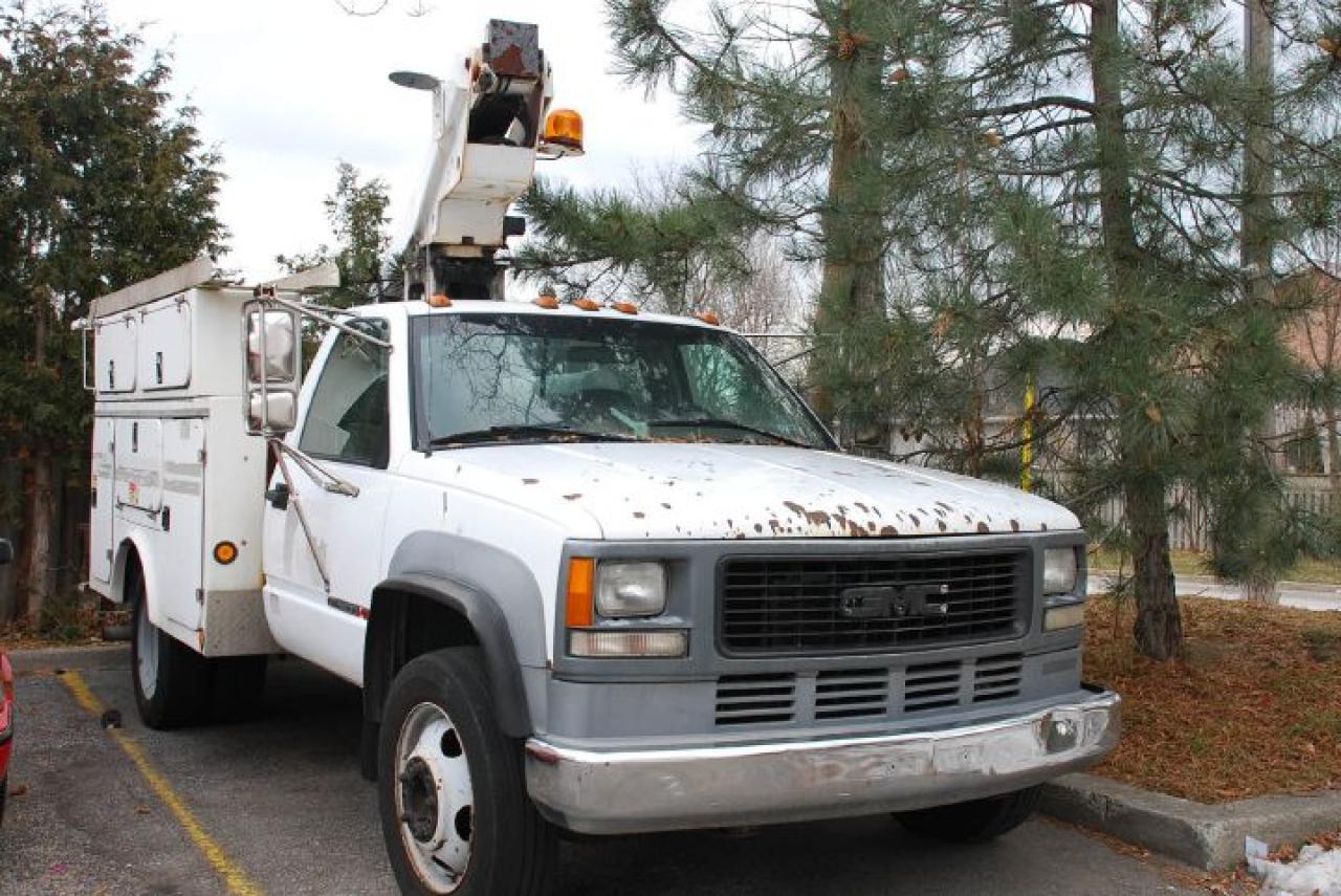 Used 1995 GMC 3500 BOOM TRUCK W/O BUCKET for sale in Woodbridge, ON