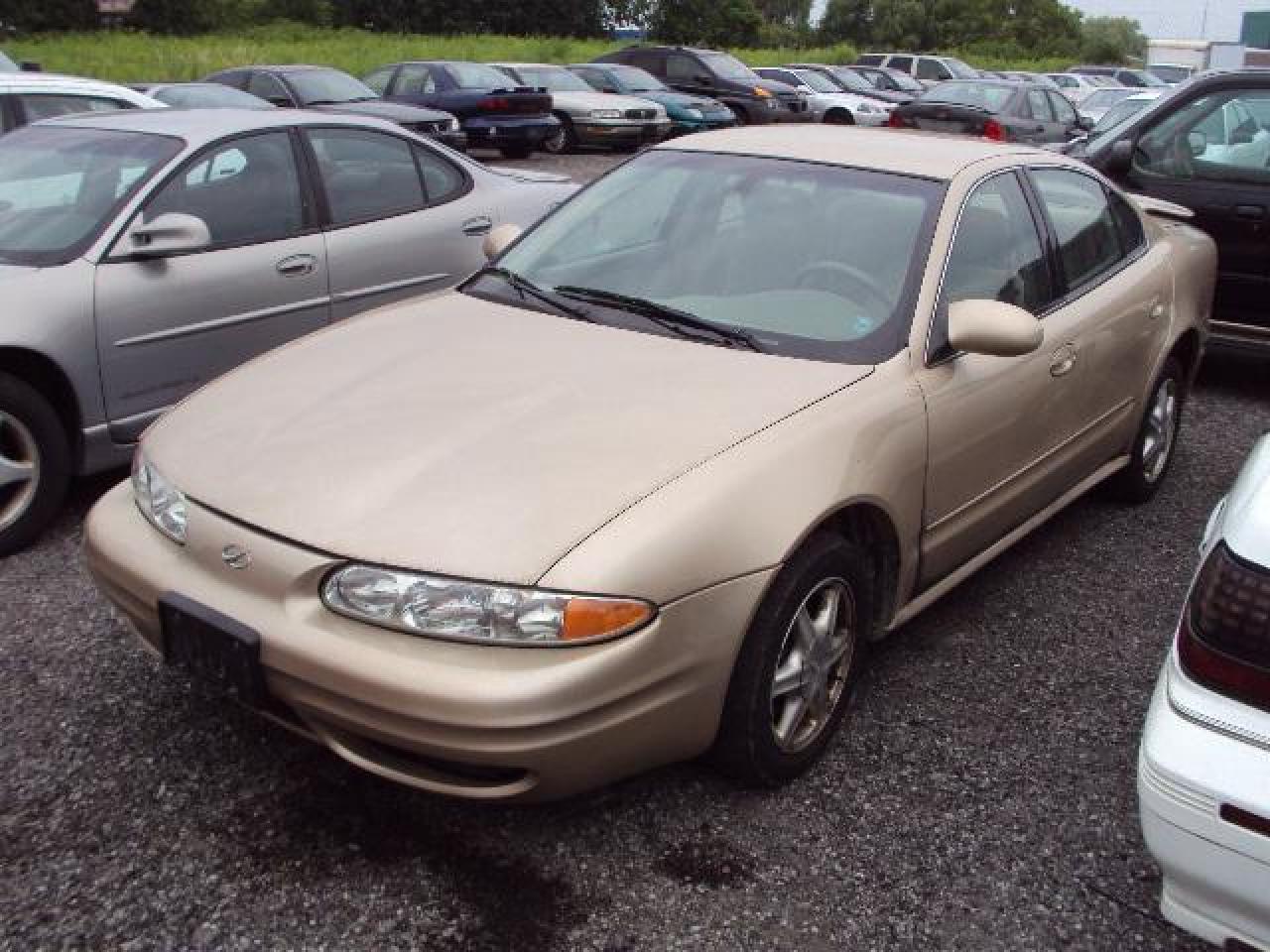 Used 2002 Oldsmobile Alero  for sale in Bolton, ON