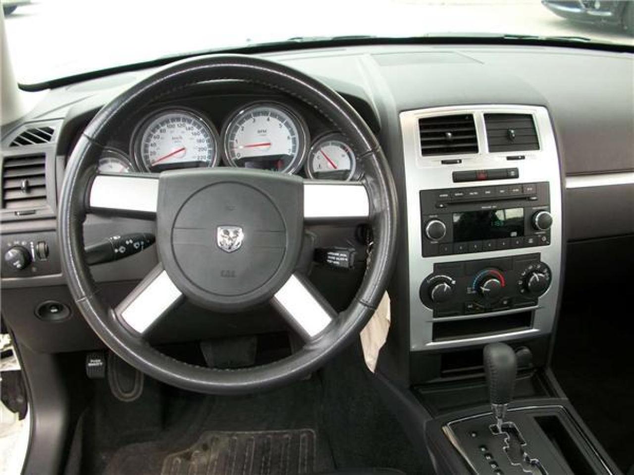 Used 2010 Dodge Charger SXT for sale in Burlington, ON