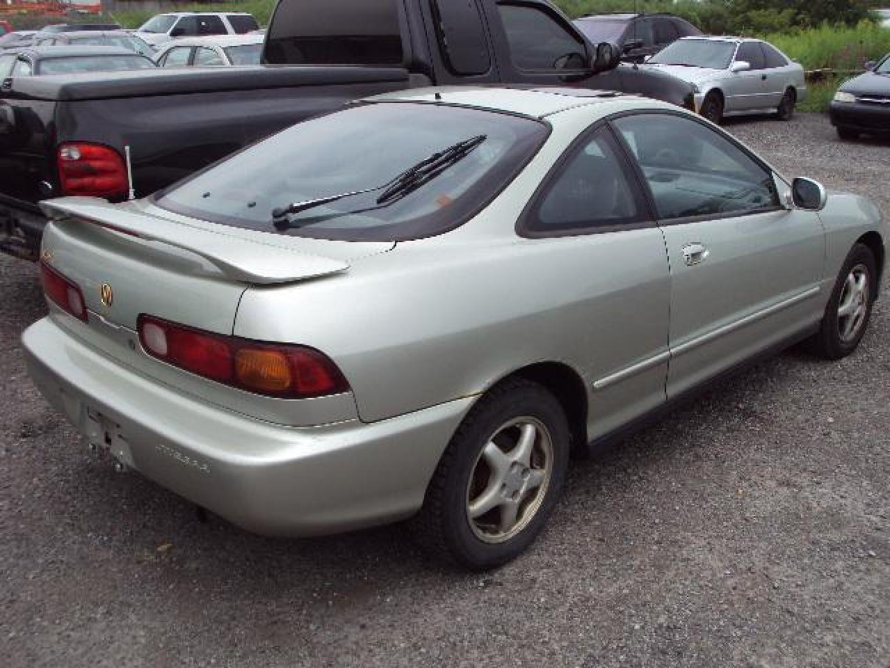 612261