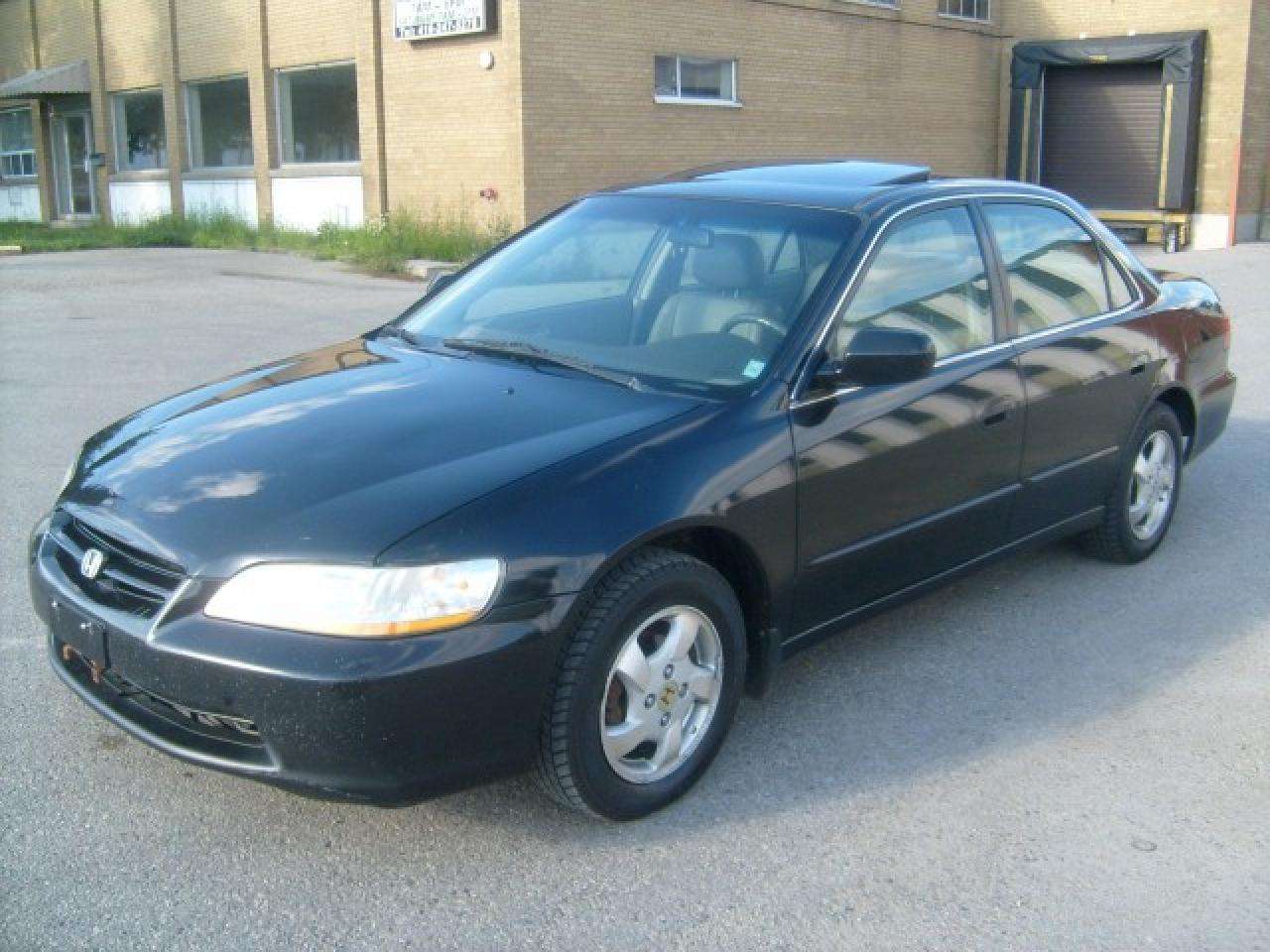 612281