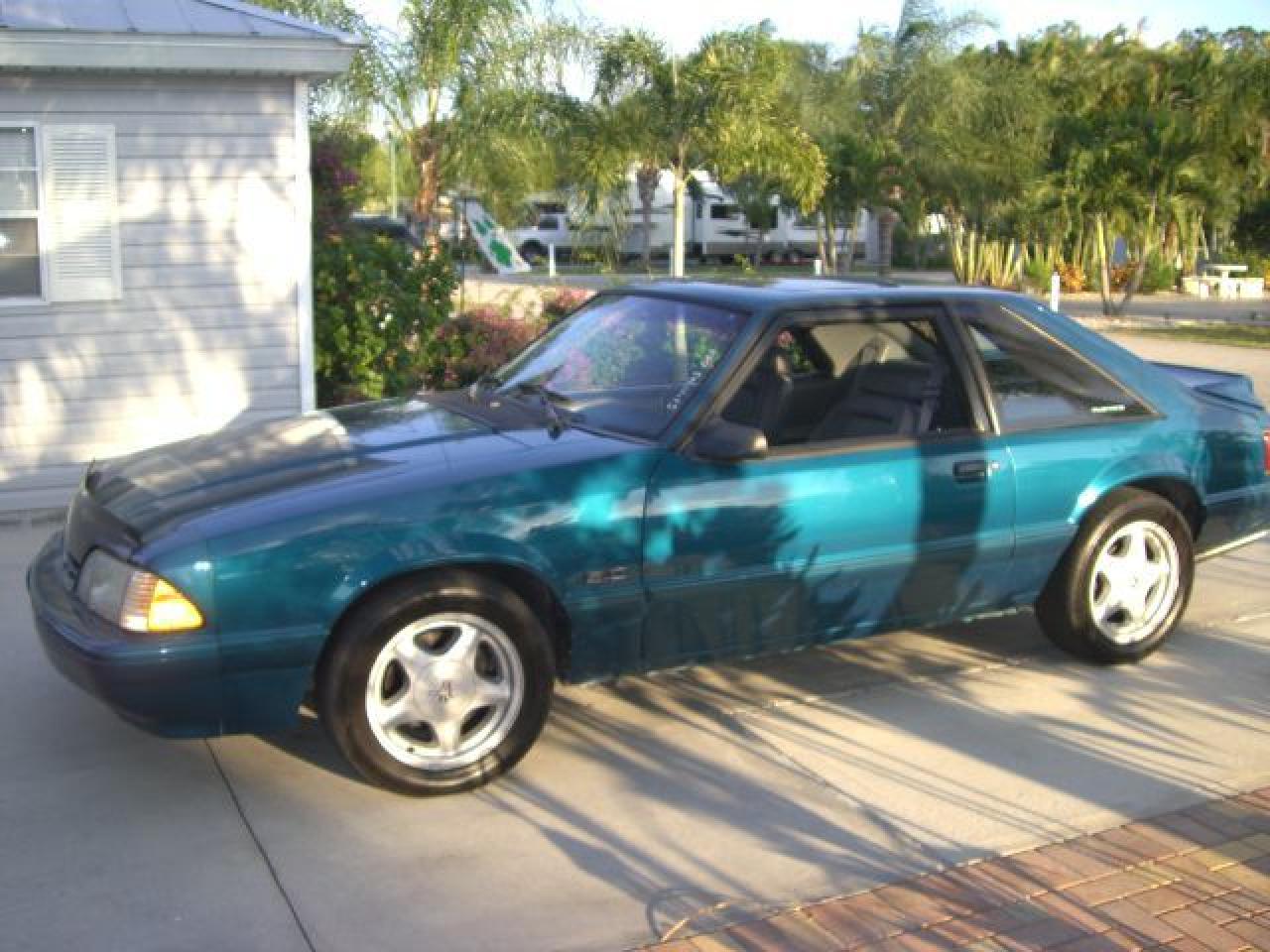Used 1993 Ford Mustang LX for sale in Lasalle, ON