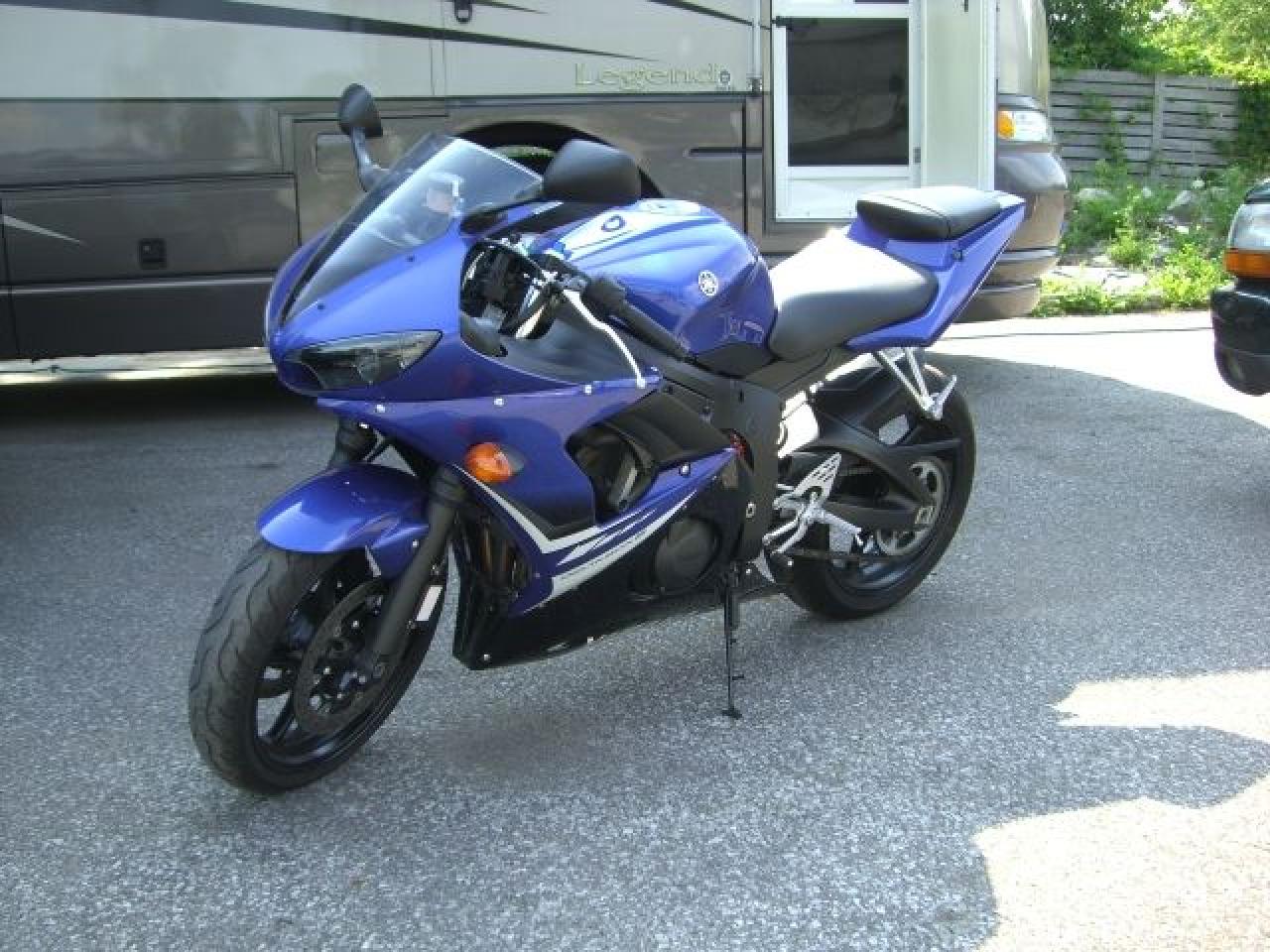 Used 2008 Yamaha R6S  for sale in Lasalle, ON