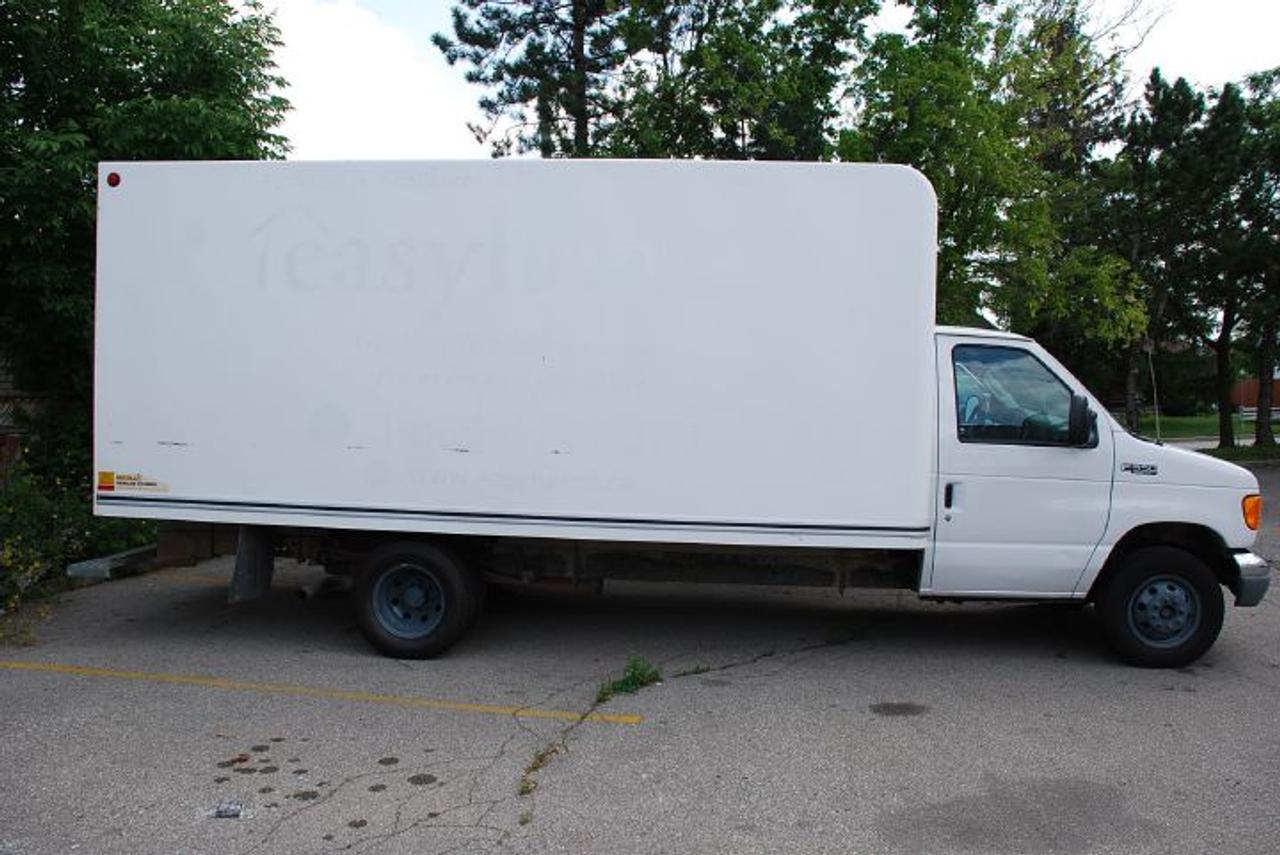 EASY MANOEUVRING, RUNS ON GAS, 5.4L V8, 16 FT BOX, ABS, AUTO, A/C, DUAL AIR BAGS, BUCKET SEATS.

FULLY CERTIFIED AND EMISSION TESTED - COMES WITH 6 MONTHS WARRANTY- 

GREAT FINANCING AND LEASING RATES ARE ALSO OFFERED.
WE ARE A WELL ESTABLISHED AND VERY REPUTABLE DEALER IN THE HEART OF WOODBRIDGE, ONTARIO SELLING TOP QUALITY WORK CARGO & CUBES VANS.

COME IN FOR A TEST DRIVE, WE ARE LOCATED AT 5298 HWY 7 WEST IN WOODBRIDGE IN THE GREATER TORONTO AREA. VERY EASY ACCESS FROM HWY 400, 407, & 427.