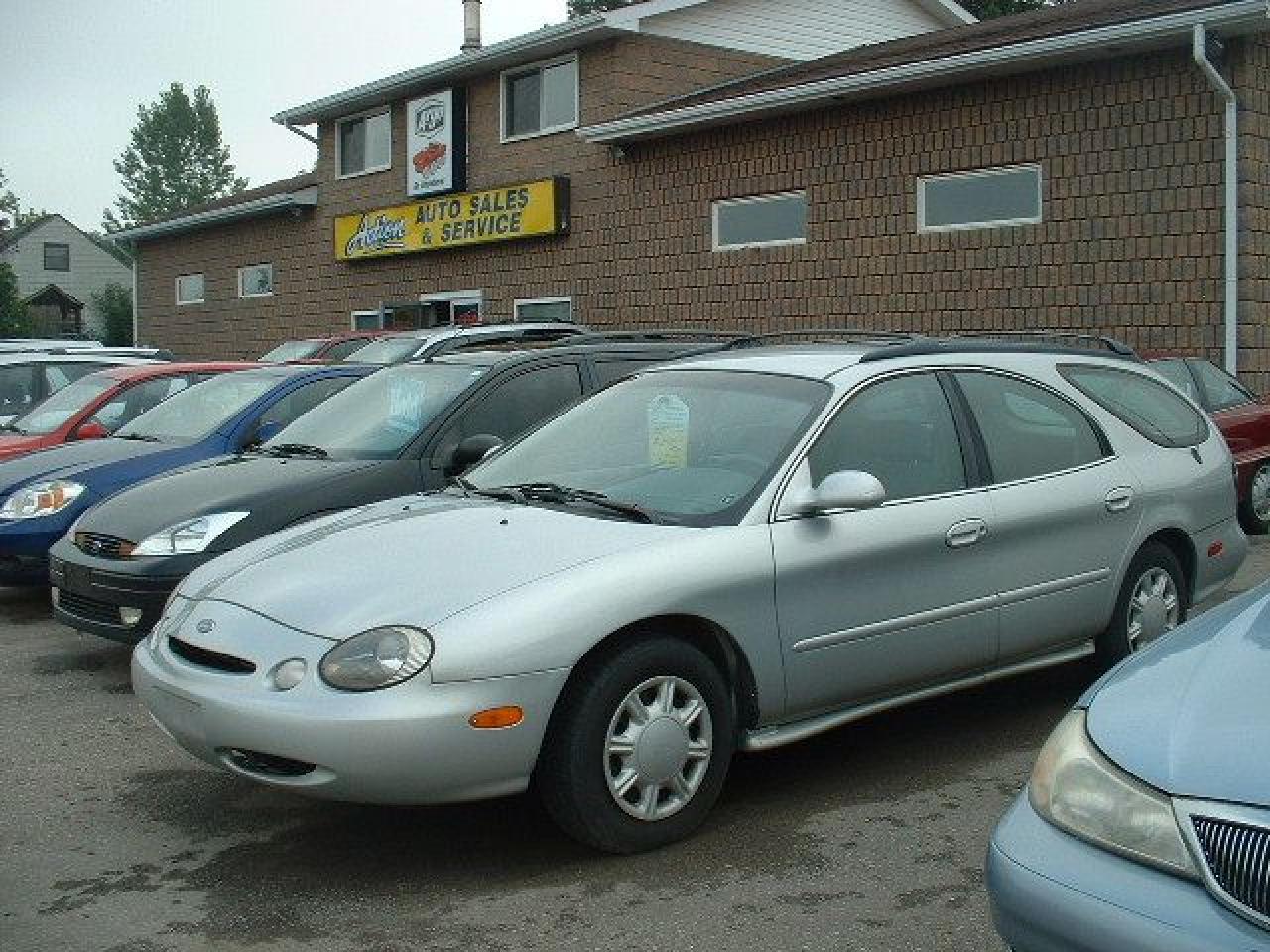 Used 1997 Ford Taurus  for sale in Paris, ON