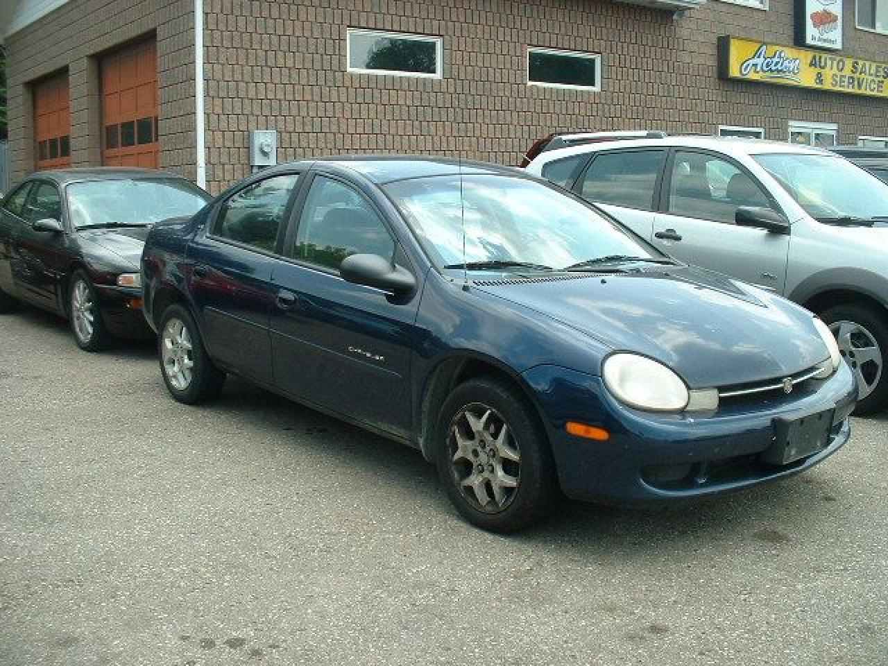Used 2000 Chrysler Neon  for sale in Paris, ON